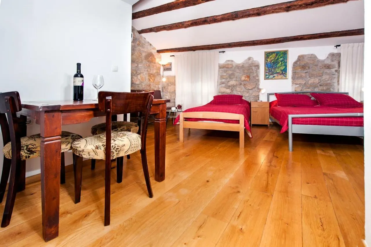 Studio Oscar IV With Terrace And Sea View Croatia