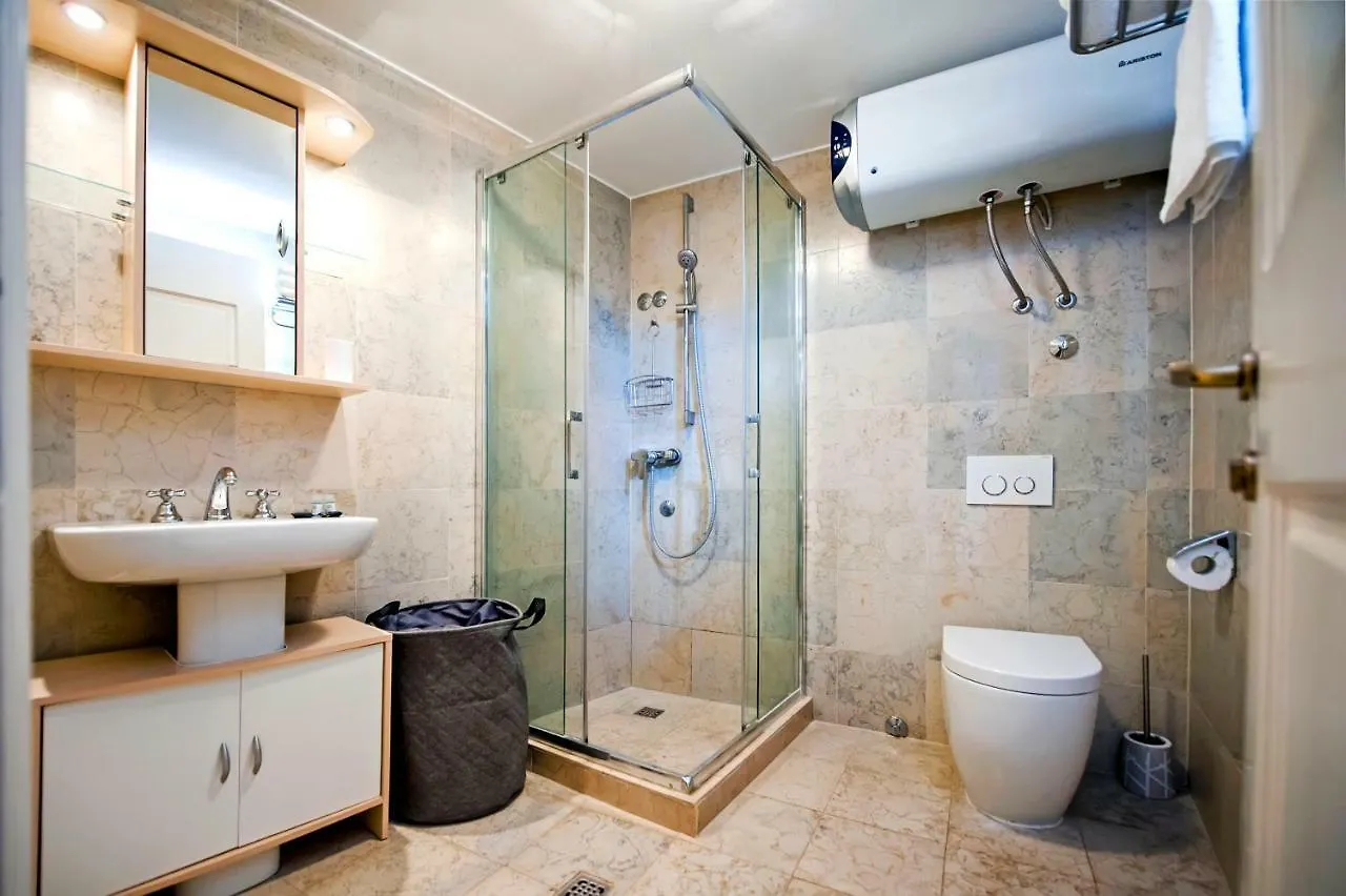 Studio Oscar IV With Terrace And Sea View Croatia