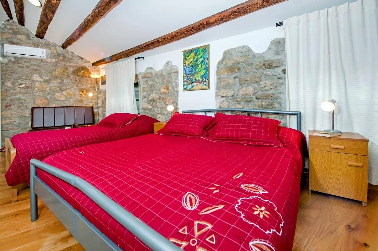 Studio Oscar IV With Terrace And Sea View 0*, Rovinj